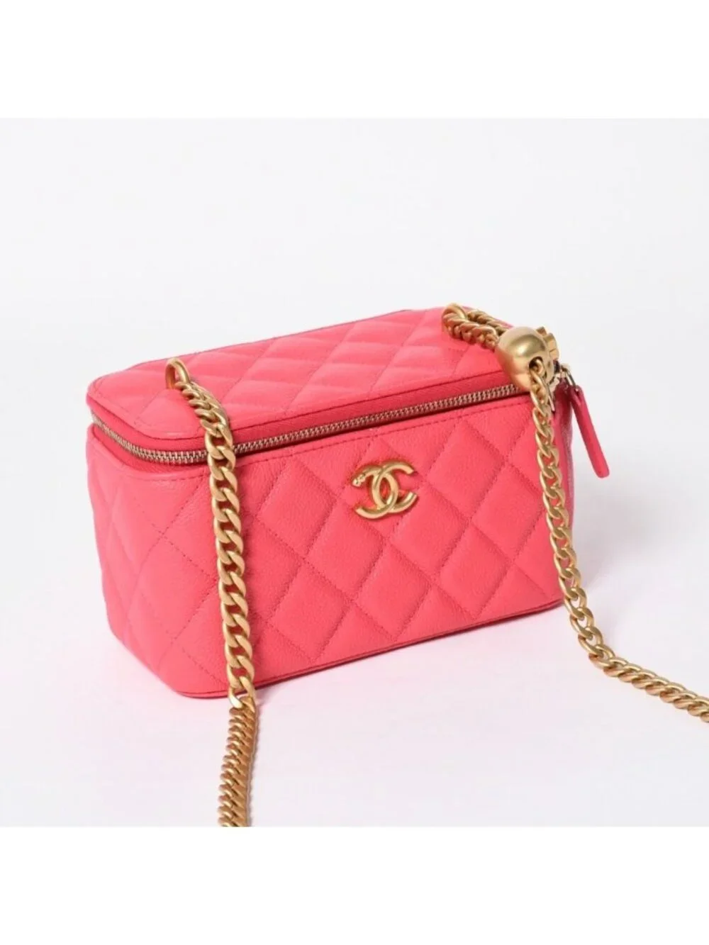 Chanel Quilted Caviar Leather Small Vanity Case Pink Makeup Bag Gold